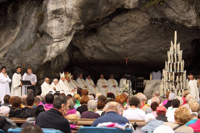 Pèleringae diocésain à Lourdes - Crédit  Jean-Denis PIOT et Josiane PHELIZON (5).jpg