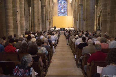 Ordination sacerdotale de Bernard Zimmermann (2).jpg