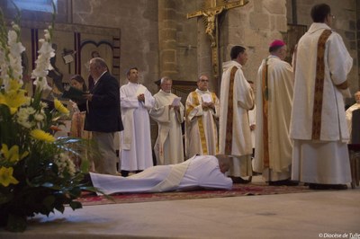 Ordination sacerdotale de Bernard Zimmermann (3).jpg