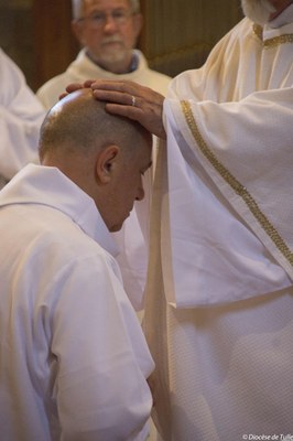 Ordination sacerdotale de Bernard Zimmermann (5).jpg